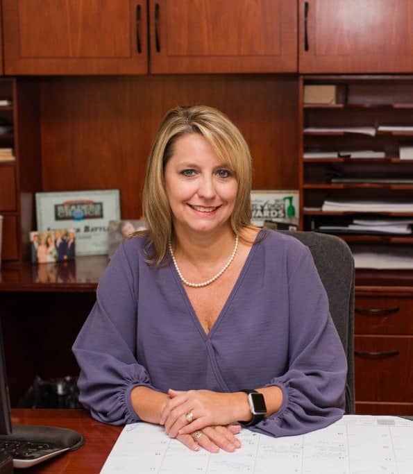 Jennifer Battles Rainbow City